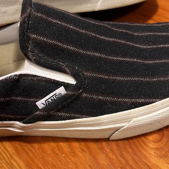 Vans - Picture 3 of 5